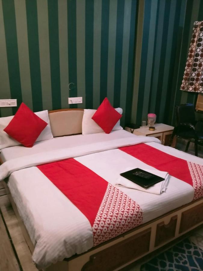 Hotel Shree Villa Harsola Eksteriør bilde